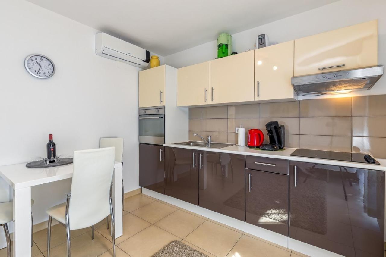Apartments Kardumovic Kukci Exterior foto